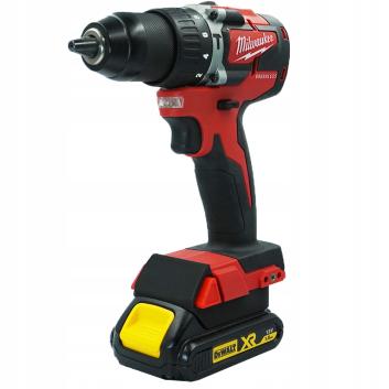 Adapter z baterii DEWALT XR 18V do MILWAUKEE M18 18V