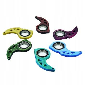 Keyspinner Keyrambit Brelok do kluczy